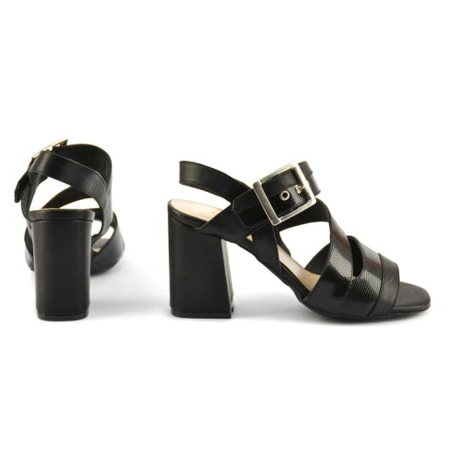 Sandalia Tiras Tacon