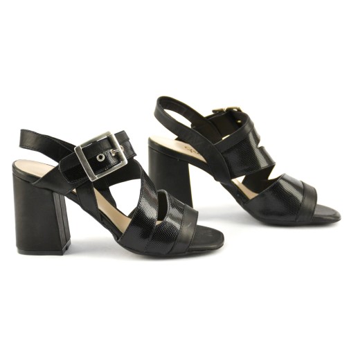 Sandalia Tiras Tacon