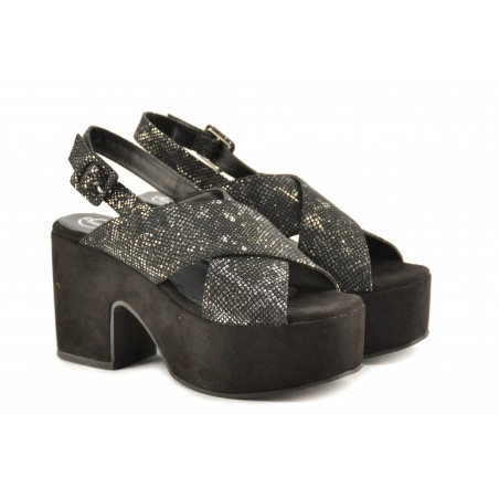 Sandalia Cruzada De Cuero