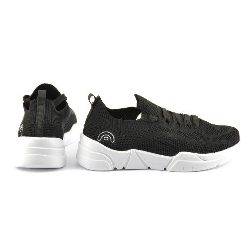 Zapatilla Con Cordon