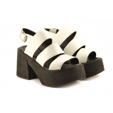 Sandalia 3 Tiras Tacona