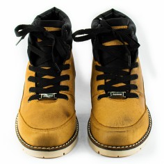 Botineta Cordon de Cuero 2