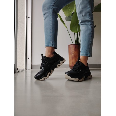 Zapatilla de Cuero Doha