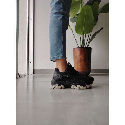 Zapatilla de Cuero Doha