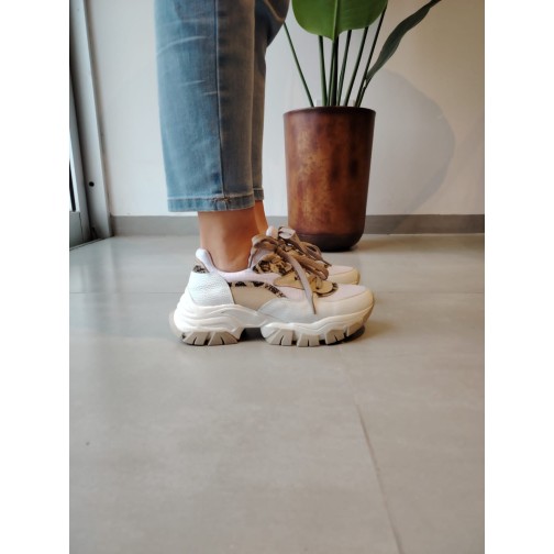 Zapatilla de Cuero Doha