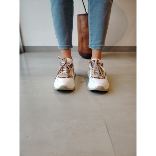 Zapatilla de Cuero Doha