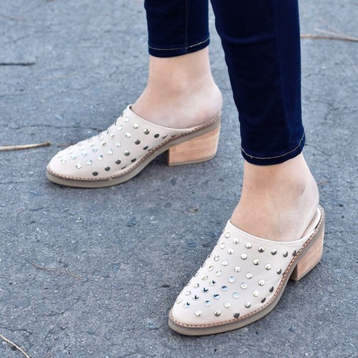 Zueco Tacón con Tachas LOLI