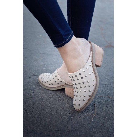 Zueco Tacón con Tachas LOLI