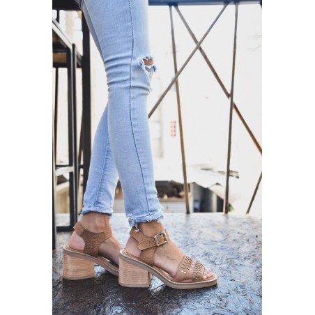 Sandalia Carolin de Cuero