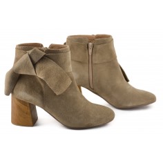 Botineta Gamuza Tacon 2