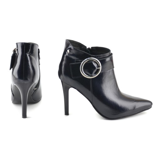 Botineta LXV de Cuero con Hebilla