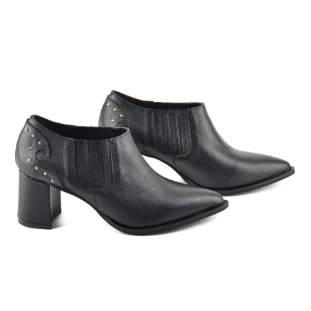 Botineta de cuero Tacon