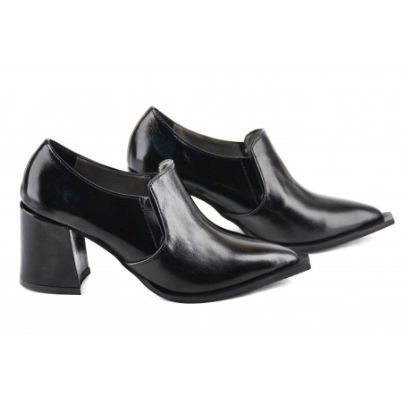 Zapato Charolado Tacon