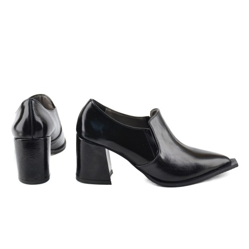 Zapato Charolado Tacon