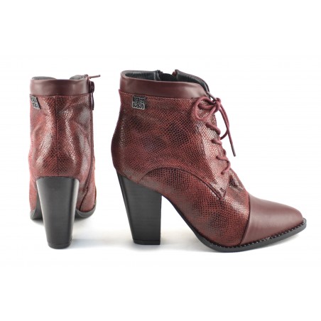 Botineta Con Cordon Tacon