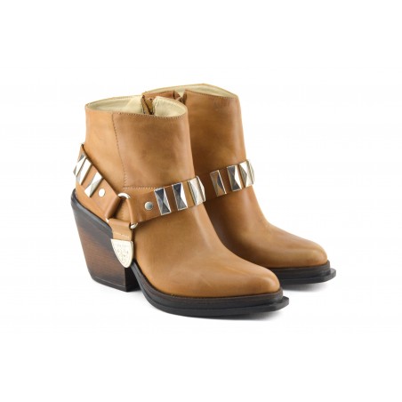 Botienta De Cuero Tacon