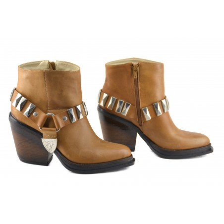 Botienta De Cuero Tacon