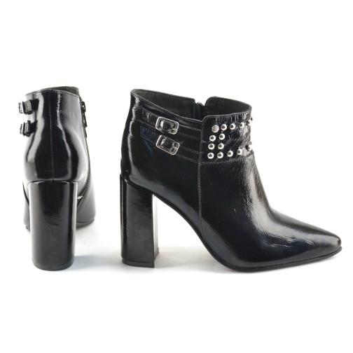 Botineta De Charon Tacon