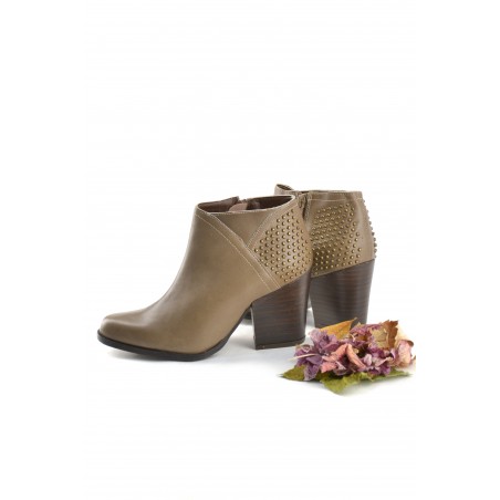 Botineta De Cuero Tacon