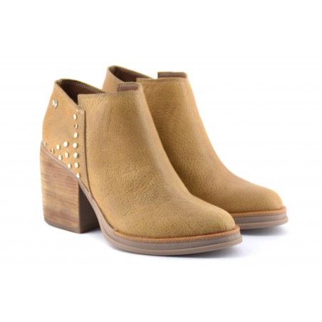 Botineta De Cuero Tacon