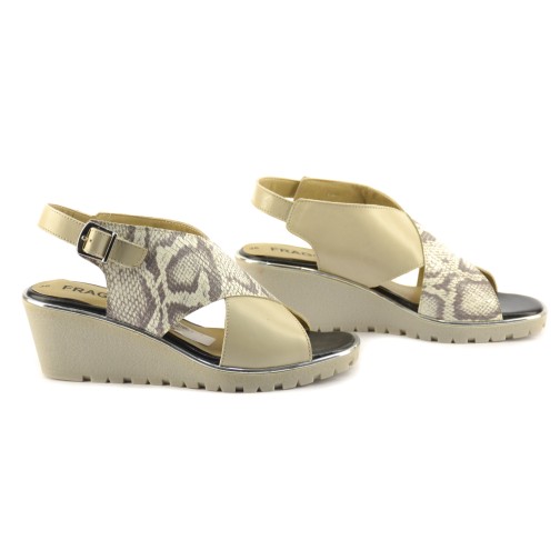 Sandalia Cruzada De Cuero